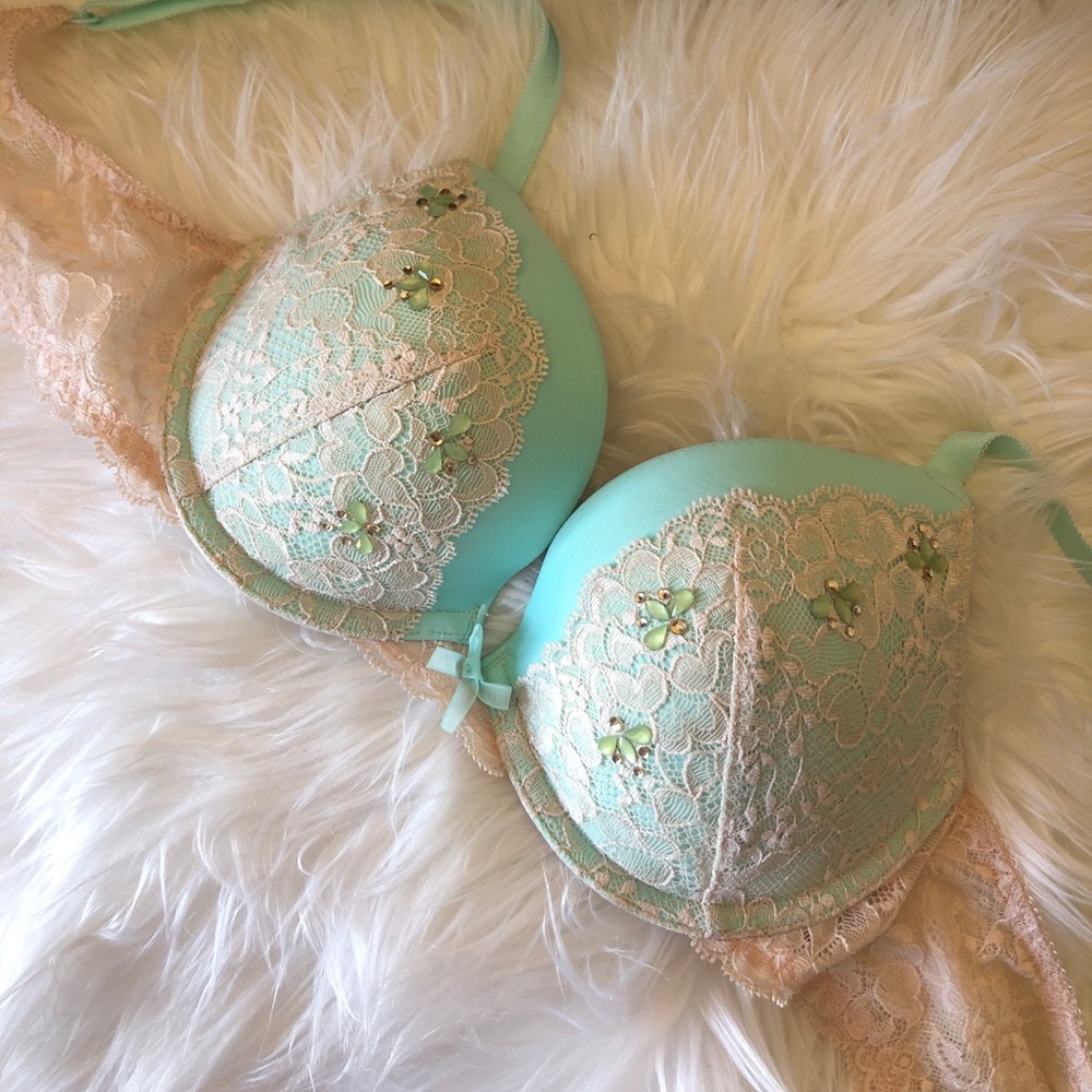 Victoria’s Secret Jeweled Bra. Size 36B